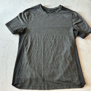Lululemon men Short Sleeve gray Size M gently used!